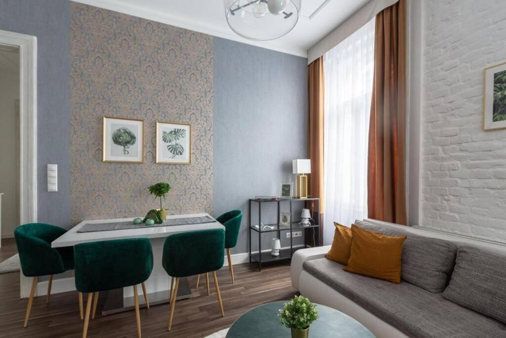 Chic, Captivating Space Budapest Exterior foto